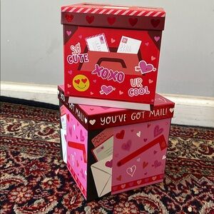 Valentine's Day Decorative Mailbox Set - Red and Pink Perfect for Sweetest Day